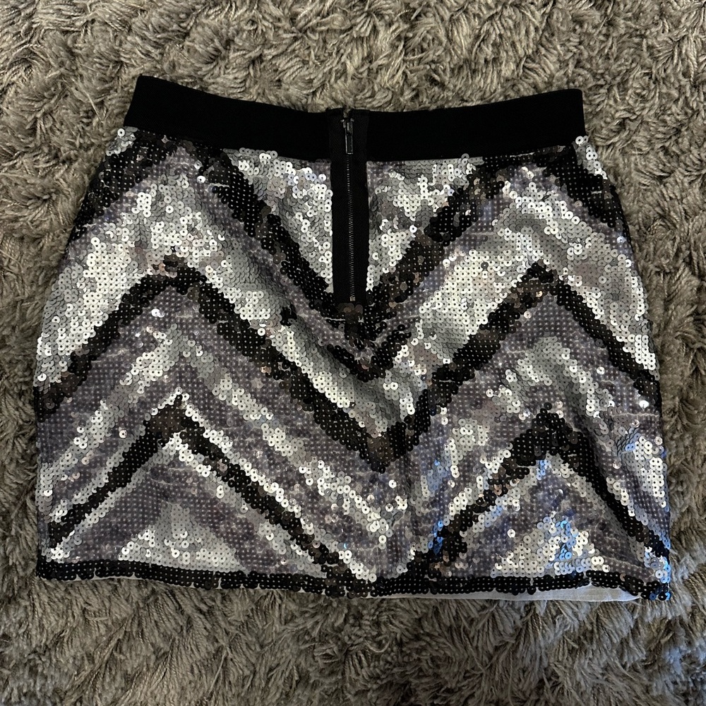 BCBG MAXAZRIA SEQUIN MINI SKIRT